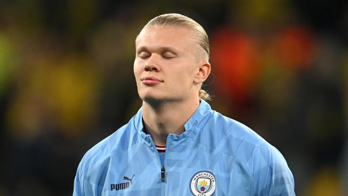 VIDEO / ‘Haalandween’, l’attaccante si è scatenato per la notte di Halloween - immagine 1