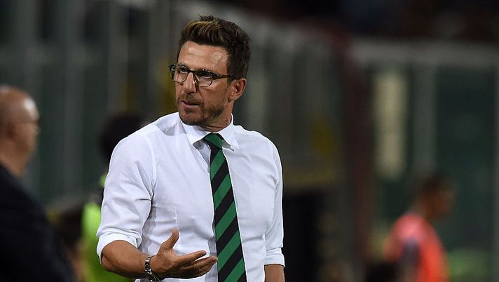 PALERMO, ITALY - AUGUST 21: Head Coach Eusebio Di Francesco of Sassuolo gestures during the Serie A match between US Citta di Palermo and US Sassuolo at Stadio Renzo Barbera on August 21, 2016 in Palermo, Italy. (Photo by Tullio M. Puglia/Getty Images) Di Francesco: “Defrel era infortunato, perdo Politano! Berardi? Sparito dalla città, appena torna…” - immagine 1