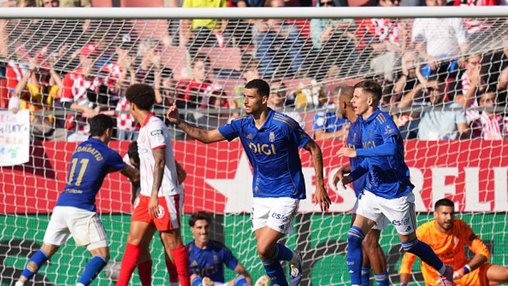 GIRONA, SPAIN - OCTOBER 25: David Carmo of Real Oviedo celebrates scoring his team's third goal during the LaLiga EA Sports match between Girona FC and Real Oviedo at Montilivi Stadium on October 25, 2025 in Girona, Spain. (Photo by Alex Caparros/Getty Images) Oviedo Girona partita d'andata