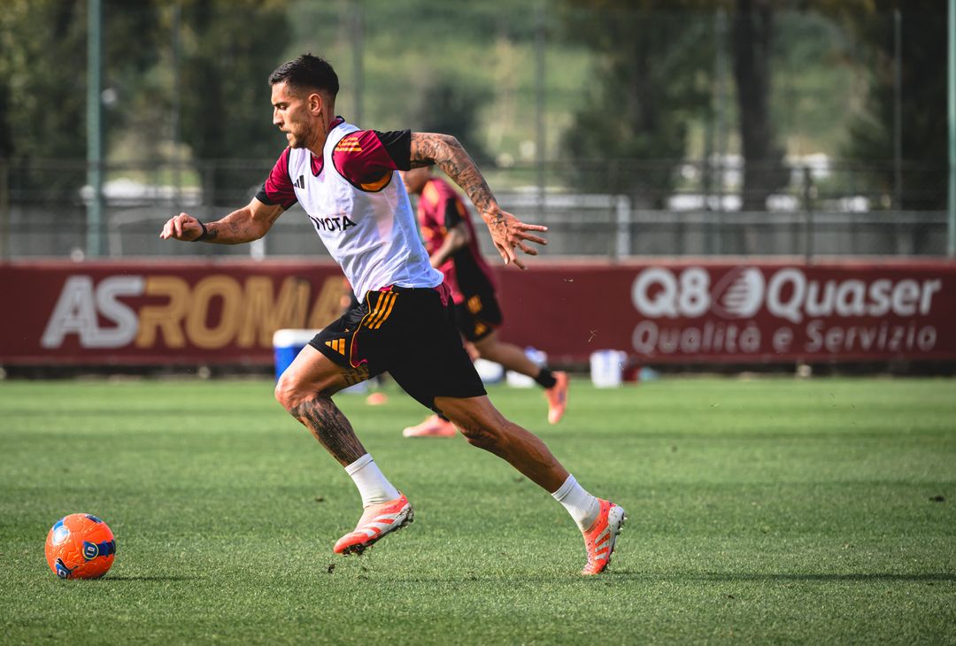 Trigoria, Roma in campo per l’allenamento del venerdì – FOTO GALLERY - immagine 21