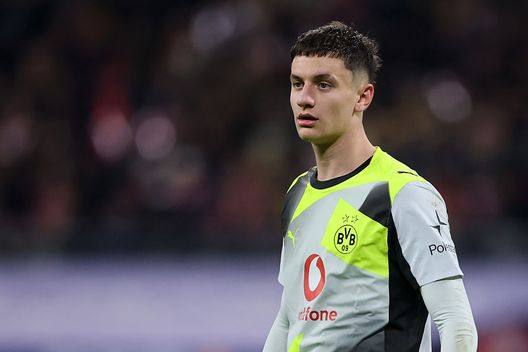 Lipsia, Germania - 21 febbraio 2026: Luca Reggiani del Borussia Dortmund durante la partita contro il Lipsia. (Foto di Alex Grimm/Getty Images) Atalanta-Borussia Dortmund, dove vedere l’incontro in tv e streaming LIVE- immagine 5