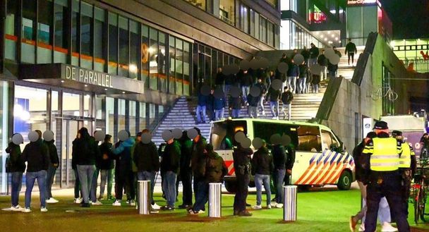 Tifosi Lazio bloccati a Enschede Tifosi Lazio bloccati a Enschede