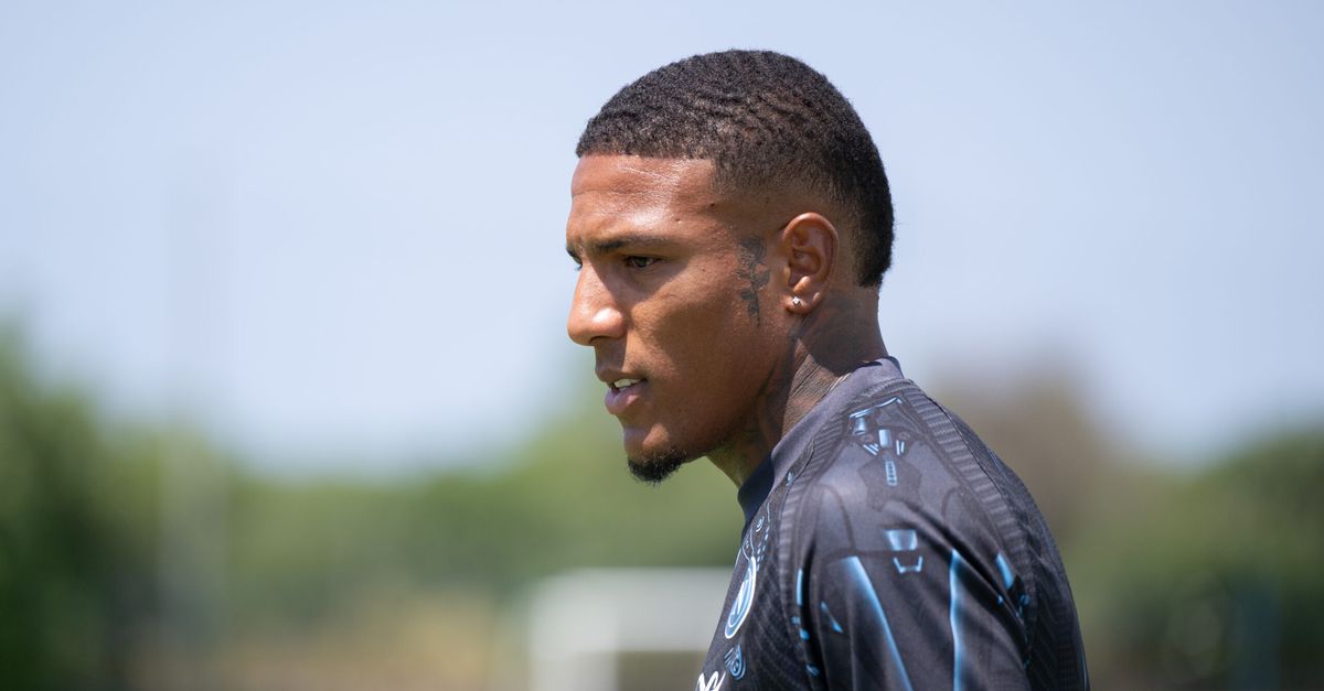 Cagliari, operato Folorunsho: salterà il big match contro il Milan