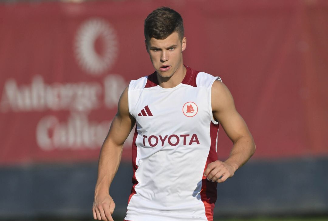 Roma, altro giorno di ritiro: l’allenamento di oggi a Trigoria – FOTO GALLERY - immagine 11