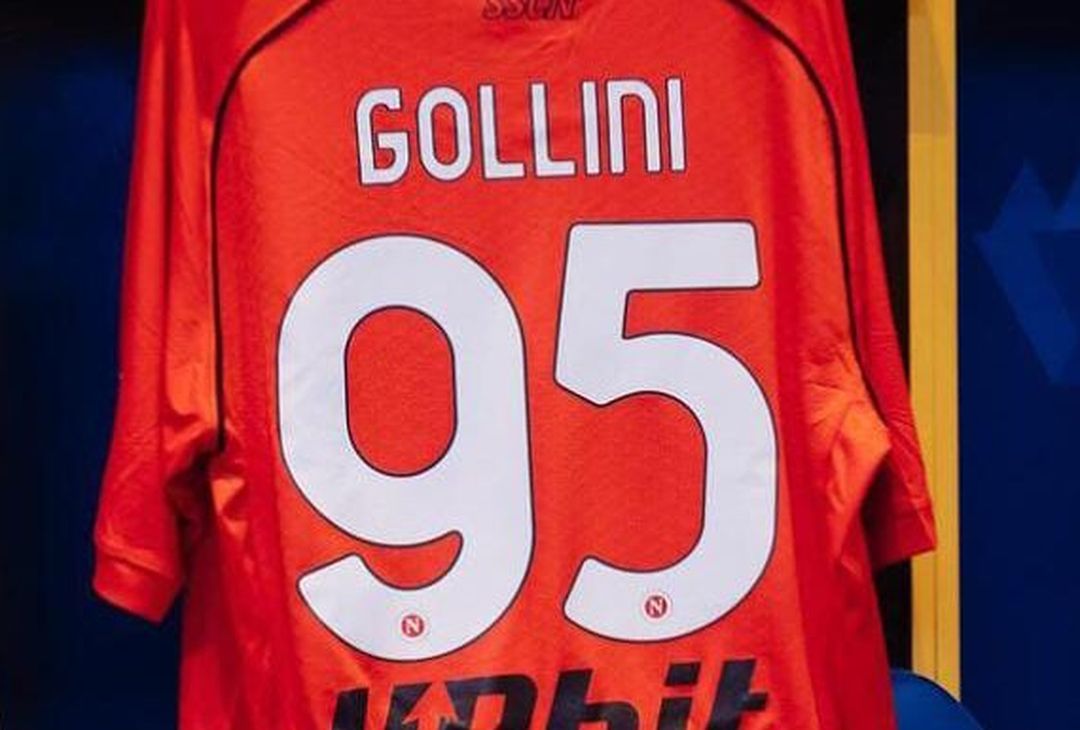 GALLERY Svelata la maglia che indosserà il Napoli contro la Fiorentina- immagine 1