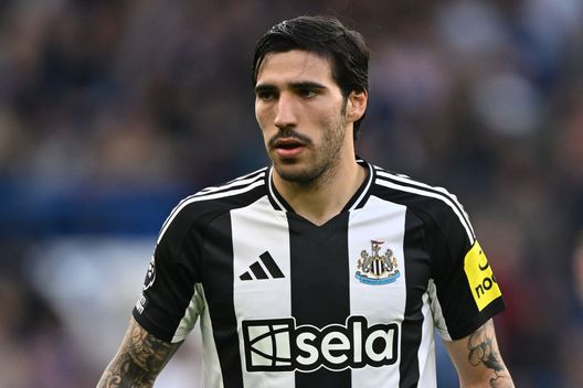 Sandro Tonali, centrocampista del Newcastle. (Foto di Mike Hewitt/Getty Images) Newcastle-Chelsea, sfida Champions: l’andamento dei club in campionato- immagine 2