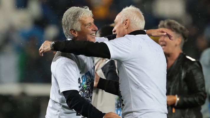 BERGAMO, ITALY - JUNE 04: Atalanta BC coach Gian Piero Gasperini embraces Antonio Percassi following the Serie A match between Atalanta BC and AC Monza at Gewiss Stadium on June 04, 2023 in Bergamo, Italy. (Photo by Emilio Andreoli/Getty Images) gasperini atalanta