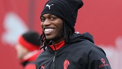 Milan, si tratta il rinnovo di Rafael Leao: fumata bianca prima dell’estate