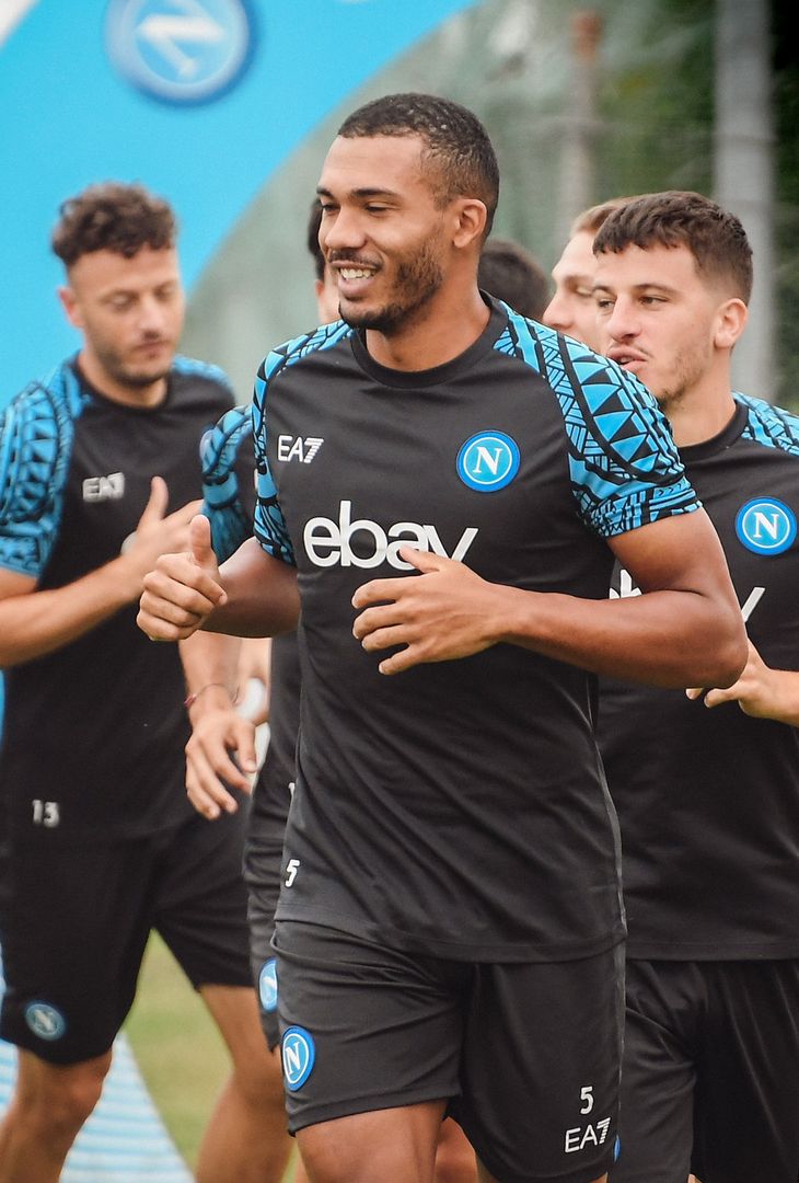 GALLERY Il Napoli si allena sotto una pioggia battente: le foto della seduta odierna - immagine 8