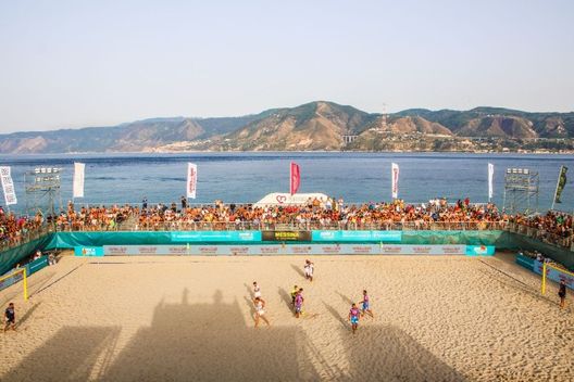 Catania FC e Domusbet.tv Catania si affrontano in finale di Coppa Italia di Beach Soccer - Foto tratta da sito ufficiale LND
