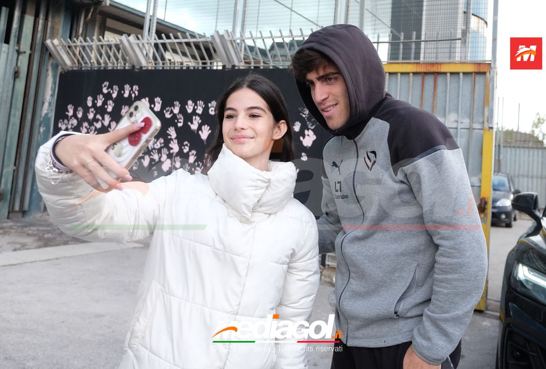 FOTO Como-Palermo, il Palermo in partenza dal ‘Renzo Barbera’ (GALLERY) - immagine 9