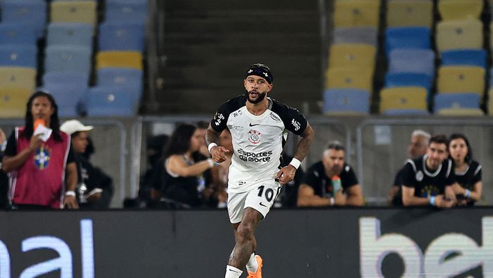 Depay: “André è un grande talento. Spero che non venga ceduto subito” - immagine 1