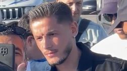 Mazzocchi acclamato: si ferma con i tifosi per foto e autografi