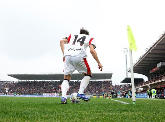 Modric gioia il-fanciullino-che-ce-in-modric-in-una-capriola-tutta-la-sua-gioia