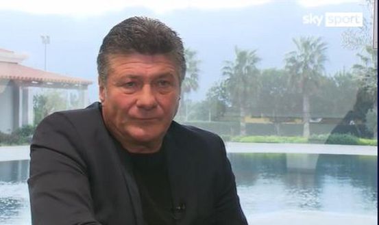 Napoli, Mazzarri: “Adesso non mi lamento più, sono un altro Mazzarri. De Laurentiis…”- immagine 2