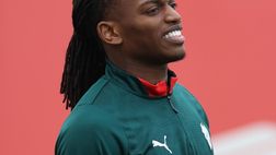 Leao vola all’estero per curare la pubalgia. Intanto smentisce la ricostruzione pre Milan-Torino