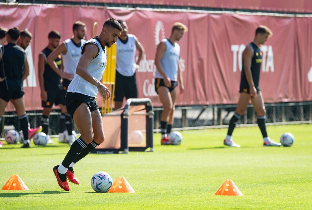 Roma, allenamento mattutino a Trigoria in vista dell’Hellas Verona – FOTO GALLERY - immagine 47
