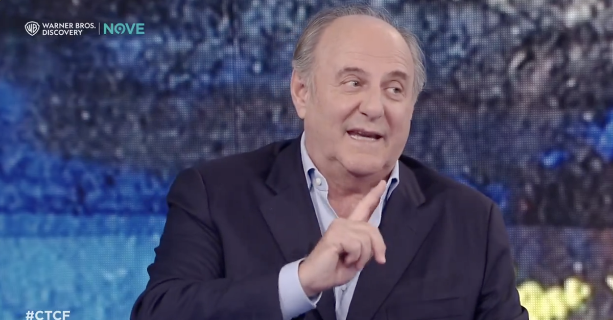 Gerry Scotti e il ricordo di Berlusconi: “Mi paragonò a un ragioniere brianzolo e poi mi disse…”