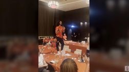 VIDEO / “Cucu Cucurella si mangia una paella”: show del terzino dopo la finale