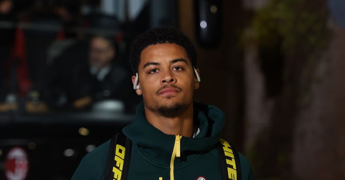 de winter nel pre partita di como milan io a sinistra l8217importante 232 stare in campo da Pianetamilan.it de winter nel pre partita di como milan io a sinistra l8217importante 232 stare in campo