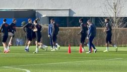 VIDEO FCIN1908 / Vigilia di Inter-Bodo ad Appiano: esercizi di attivazione, c’è Dumfries