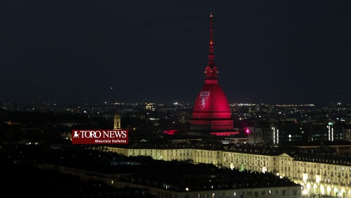 4 maggio, la Mole Antonelliana è granata: l’omaggio agli Invincibili - immagine 1