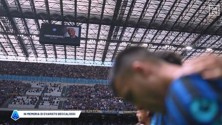 Inter-Verona, l’omaggio di San Siro per Beccalossi. Lacrime agli occhi per Thuram - immagine 1