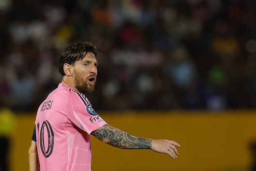 Lionel Messi dell'Inter Miami durante la partita di ritorno degli ottavi di finale della Concacaf Champions Cup 2025 tra Cavalier SC e Inter Miami giocata al Jamaican National Stadium il 13 marzo 2025 a Kingston, Giamaica. (Photo by Kevin C. Cox/Getty Images) Mascherano: “Ecco perché Messi ha giocato con l’Inter Miami e non con l’Argentina”- immagine 3