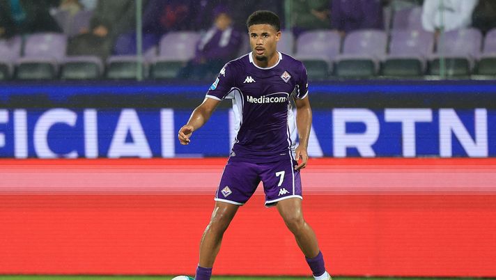FLORENCE, ITALY - SEPTEMBER 13: Simon Sohm of ACF Fiorentina in action during the Serie A match between ACF Fiorentina and SSC Napoli at Artemio Franchi on September 13, 2025 in Florence, Italy. (Photo by Gabriele Maltinti/Getty Images) Sohm e il Napoli: “Concesso troppo. Partenopei su di me? Non ho saputo niente” - immagine 1