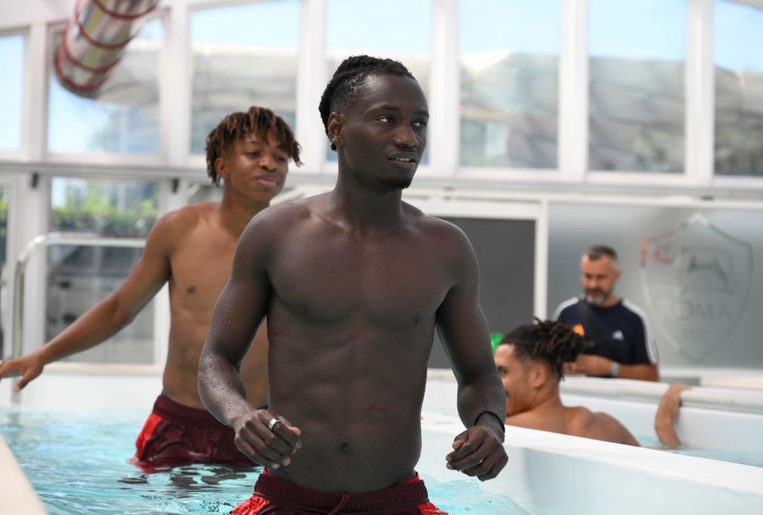 Roma, continua il ritiro: scarico dopo l’amichevole contro il Latina – FOTO GALLERY - immagine 26