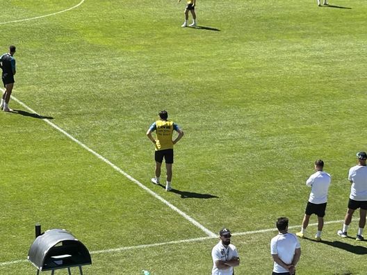 RILEGGI LIVE Castel di Sangro, problemi fisici per Osimhen e Rrahmani. Kvara in parte in gruppo- immagine 3