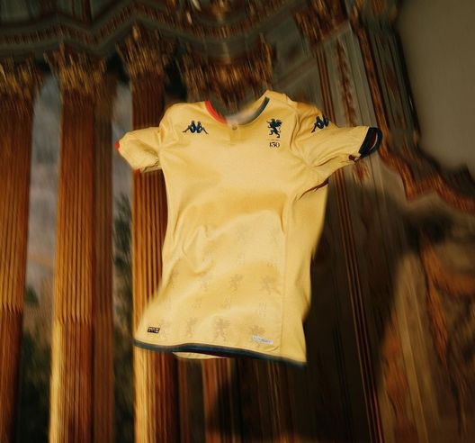 Genoa, maglia dorata per i 130 anni dalla fondazione del club- immagine 2