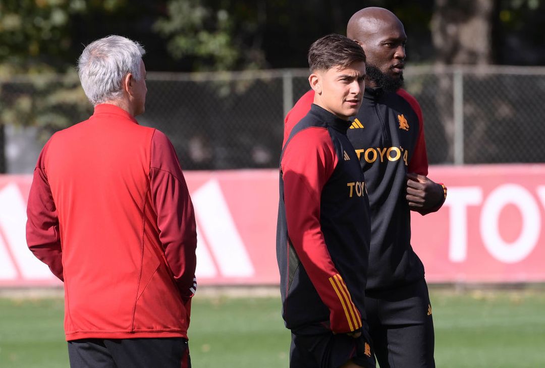 Roma, seduta con vista sul Lecce: in gruppo Dybala e Renato Sanches – FOTO GALLERY- immagine 1