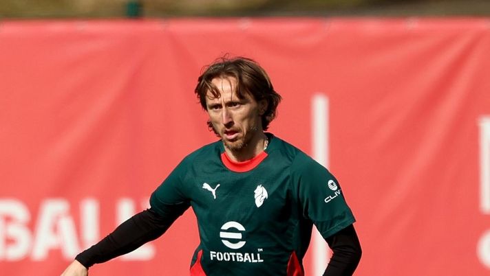 Modric, il Milan già pronto al rinnovo: ecco quando si deciderà. Loftus-Cheek ...