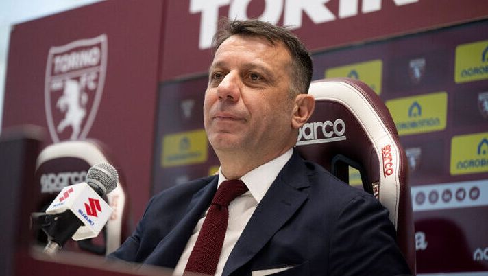 TURIN, ITALY - FEBRUARY 24: Roberto D'Aversa Head Coach of Torino FC during the Torino FC Press Conference on February 24, 2026 in Turin, Italy. (Photo by Stefano Guidi - Torino FC/Torino FC 1906 via Getty Images) D’Aversa: “Novità per Adams e vi dico un titolare! Marianucci, Ismajli, Anjorin e impressionato da Vlasic” - immagine 1