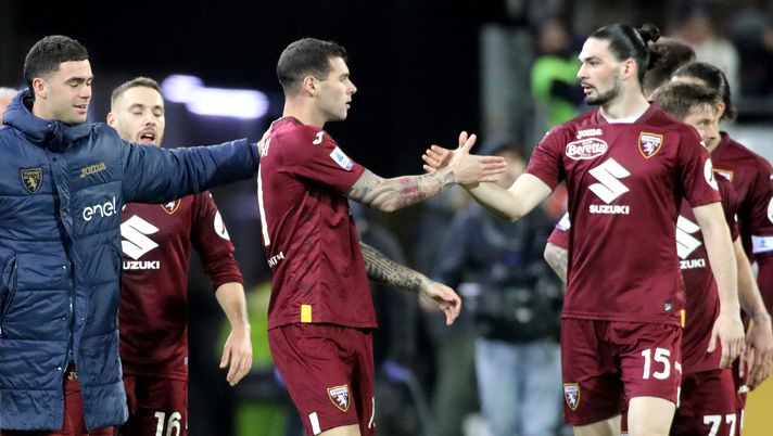CAGLIARI, ITALY - JANUARY 26: Pietro Pellegri of Torino celebrates his goal 1-3 during the Serie A TIM match between Cagliari and Torino FC - Serie A TIM at Sardegna Arena on January 26, 2024 in Cagliari, Italy. (Photo by Enrico Locci/Getty Images) Cagliari-Torino 1-2, Sazonov: “La concorrenza fa bene, sfrutterò la mia chance” - immagine 1