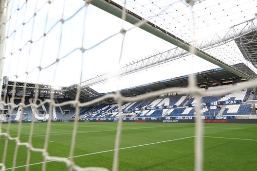 BERGAMO, ITALIA - 12 MAGGIO: Una vista generale del Gewiss Stadium prima della partita di Serie A tra Atalanta BC e AS Roma al Gewiss Stadium il 12 maggio 2025 a Bergamo, Italia. (Foto di Marco Luzzani/Getty Images) Atalanta U23-Cerignola: playoff al Gewiss Stadium, è la prima volta- immagine 2