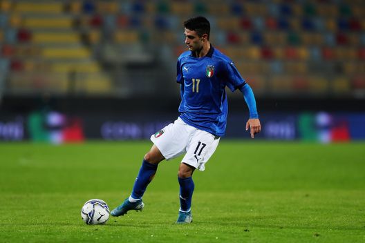 FROSINONE, ITALY - NOVEMBER 16: Gabriele Ferrarini of Italy in action during the international friendly match between Italy U21 and Romania U21 at Stadio Benito Stirpe on November 16, 2021 in Frosinone, Italy. (Photo by Paolo Bruno/Getty Images ) Ferrarini riparte da una neopromossa in B: nuovo prestito per il classe 2000- immagine 2