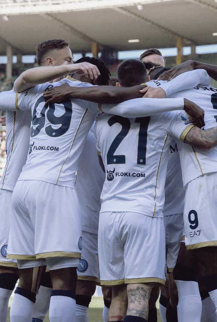 GALLERY  Il Napoli ricorda le sfida a Verona: gli scatti del Bentegodi - immagine 4