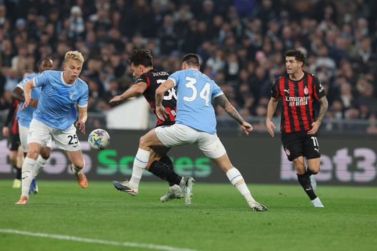 Lazio-Milan 1-0, la moviola: giusto annullare la rete di Athekame- immagine 2