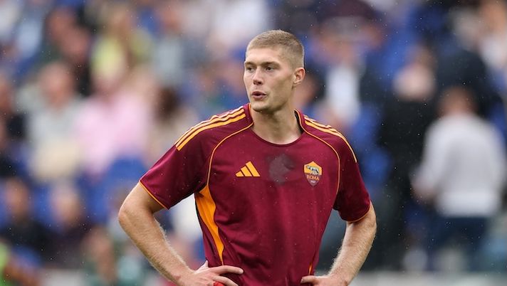 Incredibile Roma: rigore col Lille ripetuto e sbagliato tre volte da Dovbyk e Soulé: cos’è successo - immagine 1