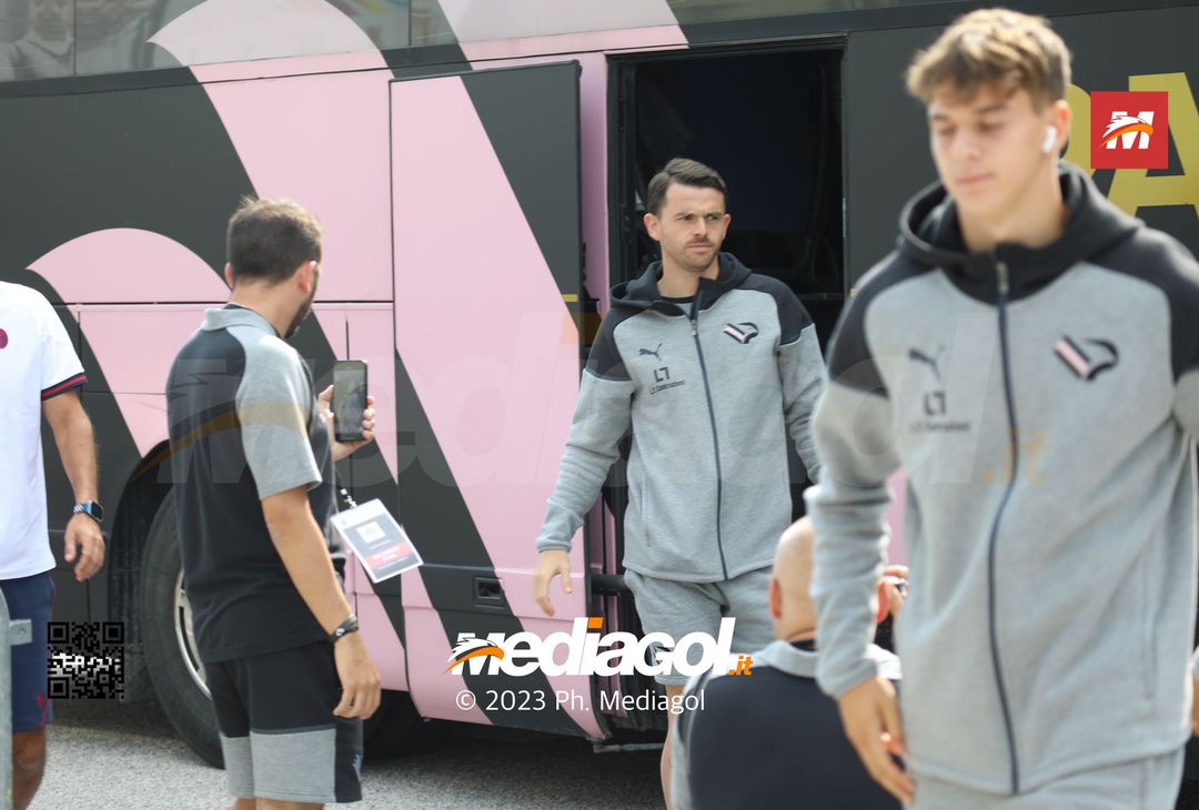 FOTO Bologna-Palermo, i rosanero arrivano allo stadio di Rovereto (Gallery) - immagine 14