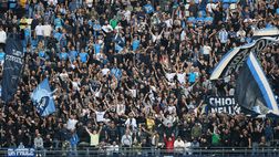 FOTO Protesta dei tifosi azzurri: lo striscione contro il divieto di trasferta