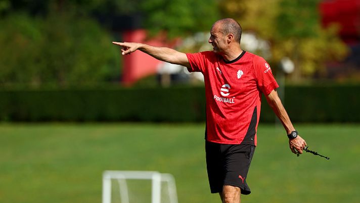CAIRATE, ITALY - AUGUST 13: Massimiliano Allegri Head coach of AC Milan gestures during an AC Milan Training Session at Milanello on August 13, 2025 in Cairate, Italy. (Photo by Giuseppe Cottini/AC Milan via Getty Images) Allegri Bari