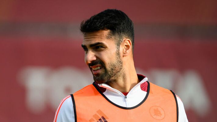 ROME, ITALY - DECEMBER 31: AS Roma player Zeki Celik during a training session at Centro Sportivo Fulvio Bernardini on December 31, 2024 in Rome, Italy. (Photo by Fabio Rossi/AS Roma via Getty Images) BREAKING – Roma, arriva l’esito degli esami per Celik: ecco i tempi di recupero - immagine 1