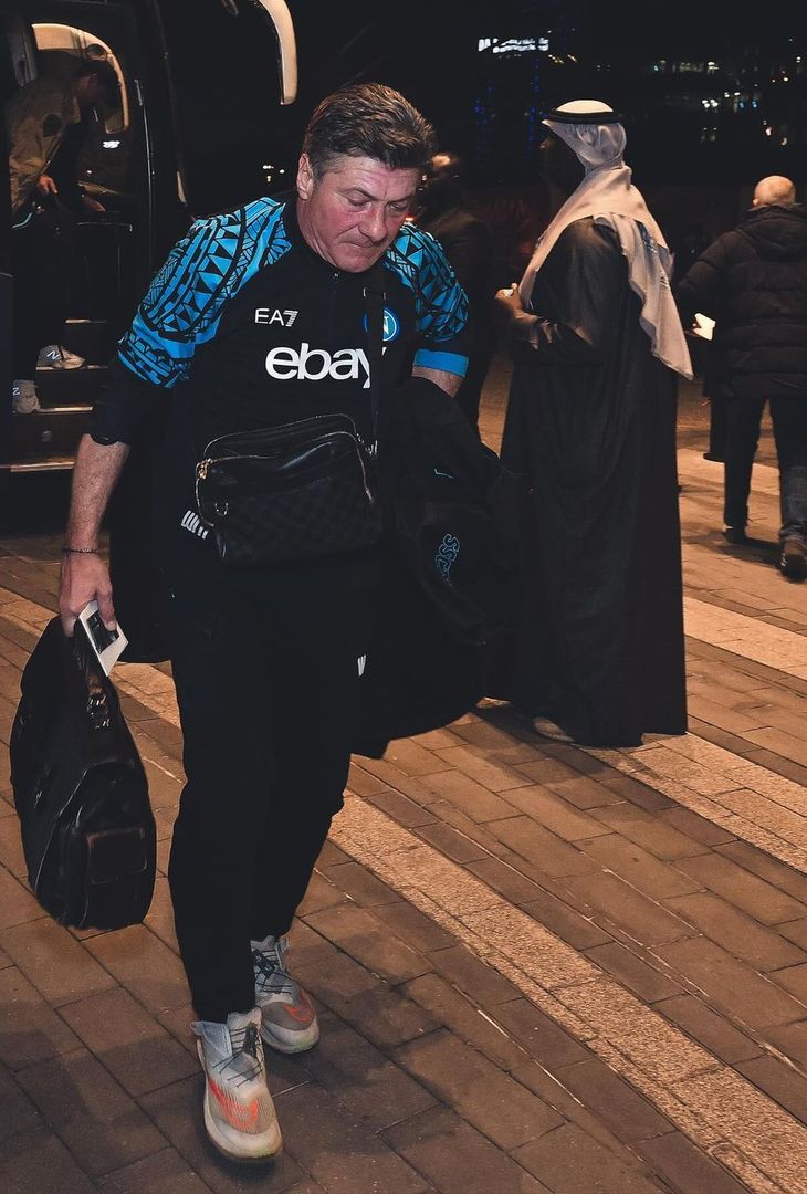 GALLERY Supercoppa, il Napoli è sbarcato a Riyadh: gli scatti dell’arrivo - immagine 11