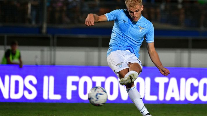 Lazio, dopo Isaksen anche la fidanzata? Møller Holdt può giocare nella squadra femminile - immagine 1