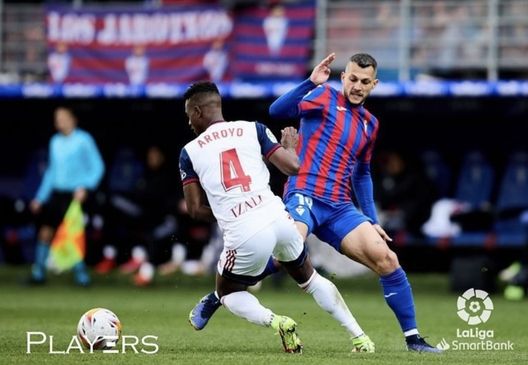 Lo strano caso di Arroyo: mai una presenza nel Liverpool, ma i Reds lo rinnovano!- immagine 2