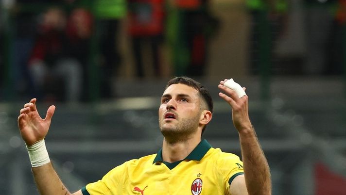 Milan, Bucchioni su Gimenez: 'Fa i movimenti da attaccante, poi...'