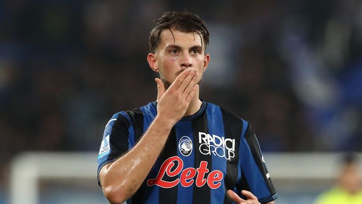BERGAMO, ITALY - OCTOBER 30: Lazar Samardzic of Atalanta BC celebrates after scoring the opening goal during the Serie A match between Atalanta BC and AC Monza at Gewiss Stadium on October 30, 2024 in Bergamo, Italy. (Photo by Marco Luzzani/Getty Images) Atalanta, Samardzic: “Messi è il mio idolo, ma Maradona era quello di mio padre!” - immagine 1